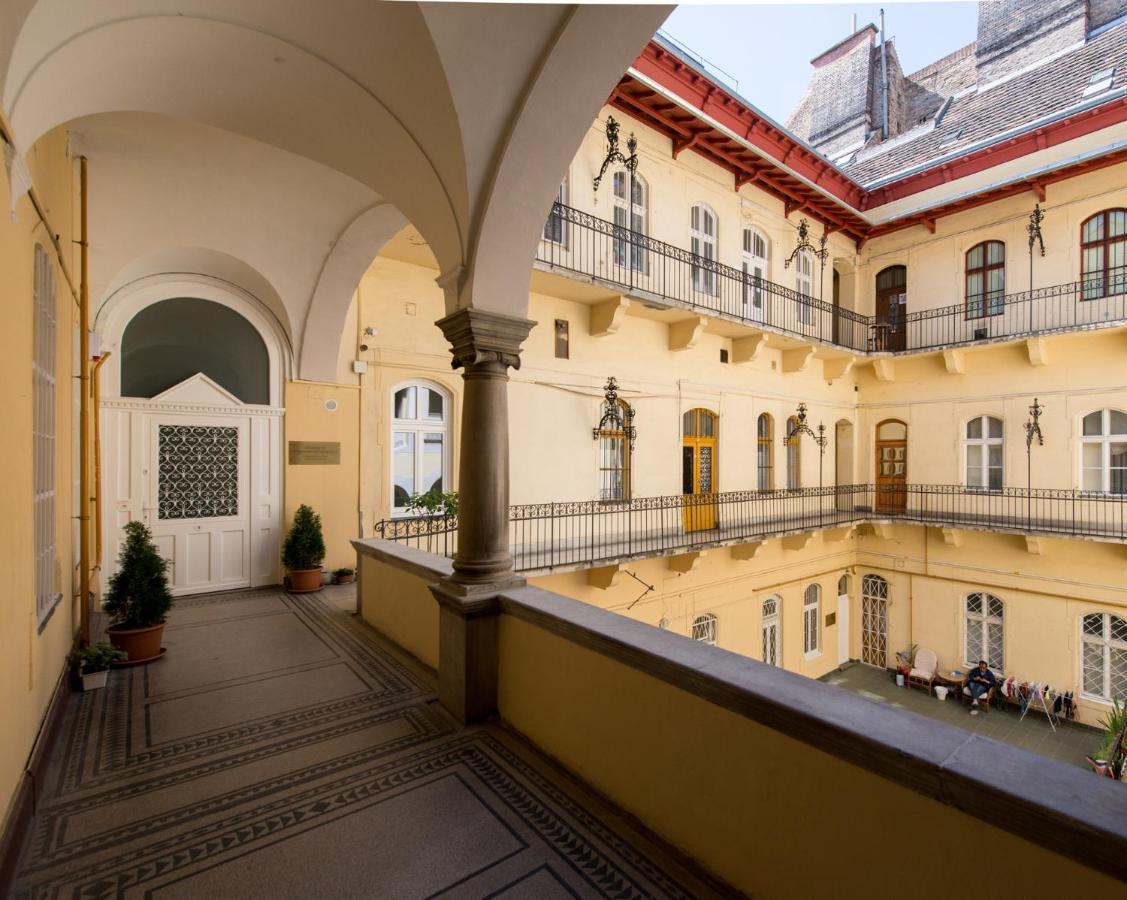 Cityheart Apartments Budapest Luaran gambar